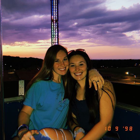 Meet your Posher, Mckenzie - Picture 1 of 1